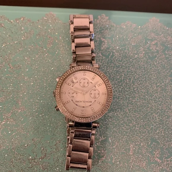 Michael Kors women watch - Picture 4 of 13